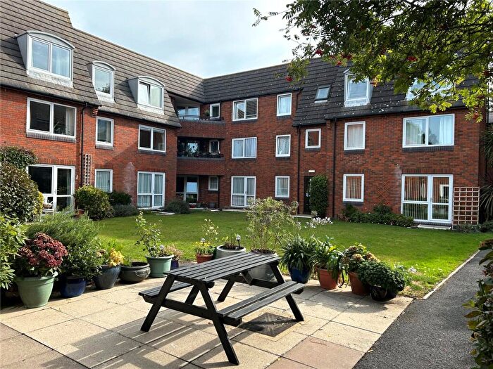 1 Bedroom Flat For Sale In Sylvan Way, Bognor Regis, West Sussex, PO21