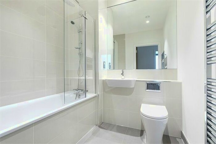 1 Bedroom Flat To Rent In Hornbeam House, Quebec Way, London, SE16