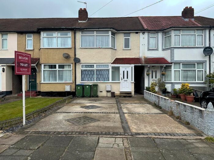 3 Bedroom Semi-Detached House To Rent In Tyrrell Avenue, Welling, DA16