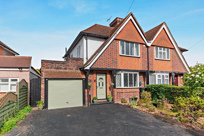 3 Bedroom Semi Detached House For Sale In Brownrigg Road, Ashford, TW15