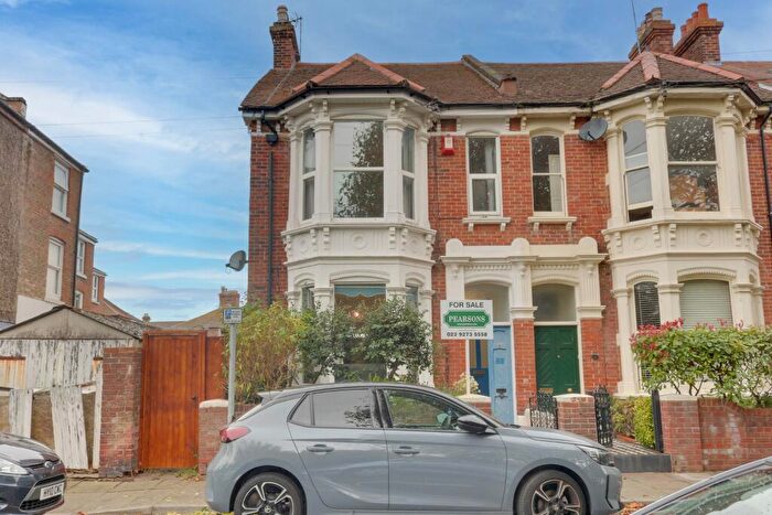 5 Bedroom Semi Detached House For Sale In Shirley Road, Southsea, PO5