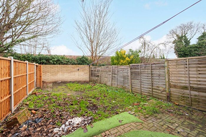 4 Bedroom Terraced House To Rent In Sherwood Avenue, Streatham Vale, London, SW16