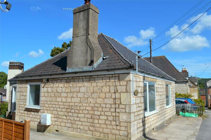 3 Bedroom Bungalow To Rent In Yolanda, Brewery Yard, Stroud, Gloucestershire, GL5