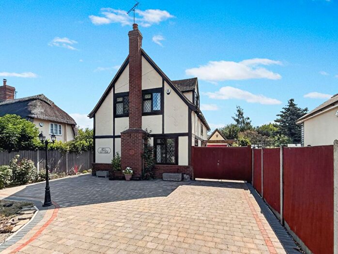 3 Bedroom Detached House For Sale In Bell Lane, Panfield, Braintree, CM7