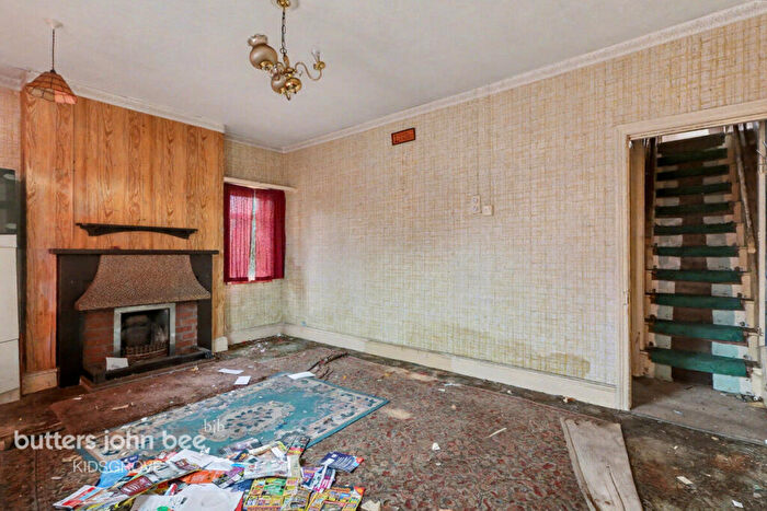 4 Bedroom End Of Terrace House For Sale In Congleton Road, Stoke-On-Trent, ST7