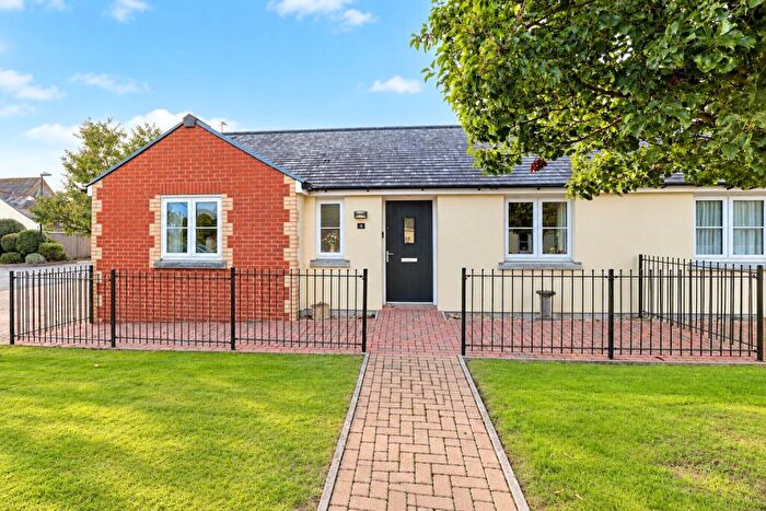 3 Bedroom Bungalow For Sale In Kingdons Court, South Molton, Devon, EX36