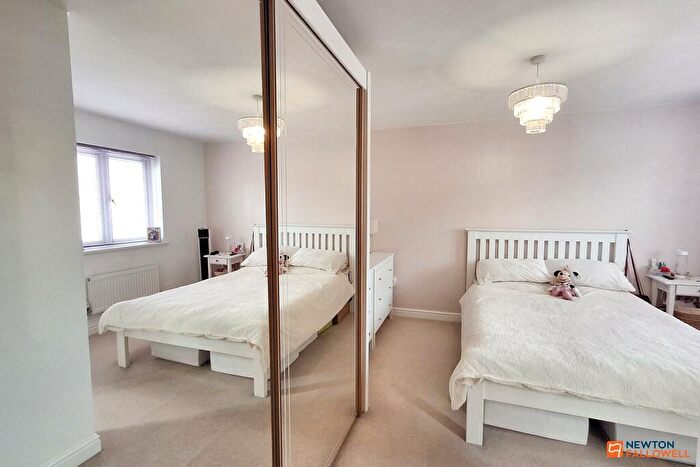 5 Bedroom Detached House For Sale In Hansel Close, Peterborough, PE2