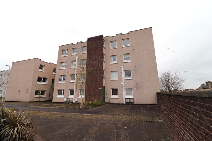 2 Bedroom Property For Sale In Caithness Place, Kirkcaldy, Fife, KY1