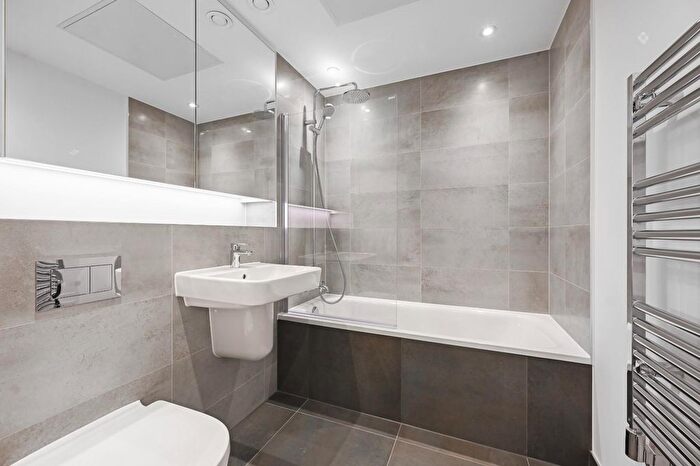 Studio To Rent In Preston Road, Wembley, Harrow, HA3