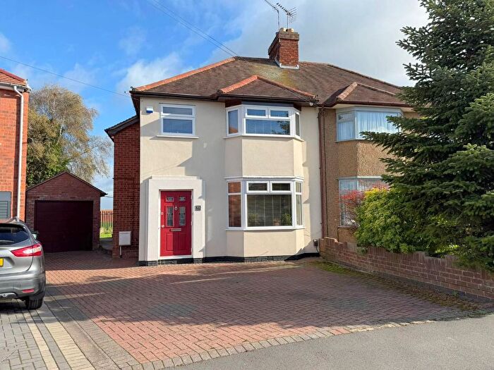 4 Bedroom Semi-detached House For Sale In Hart Close, Hillmorton, Rugby, CV21