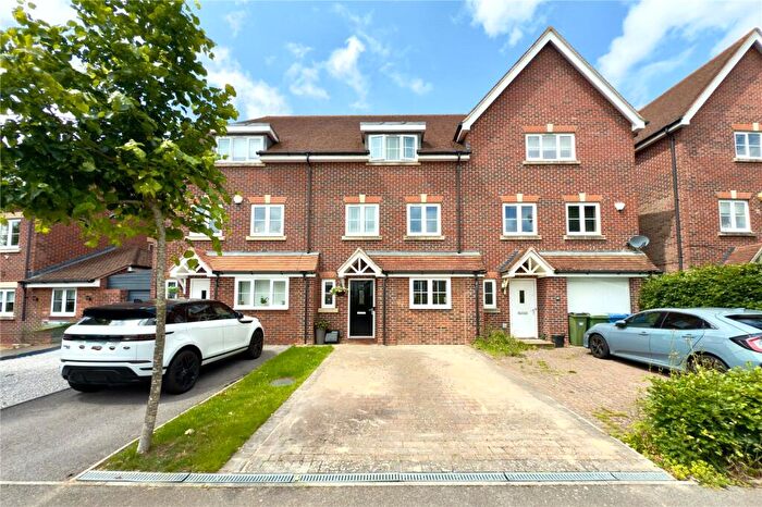 5 Bedroom Terraced House For Sale In Swift Fields, Bracknell, Berkshire, RG12