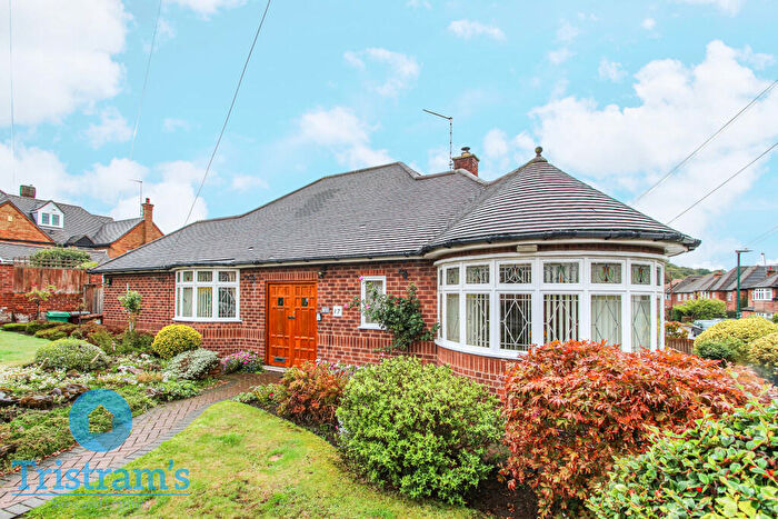 2 Bedroom Detached Bungalow For Sale In Hall Drive, Wollaton, NG8