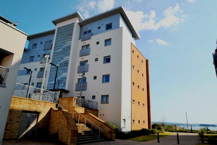 2 Bedroom Flat To Rent In Poole, BH15