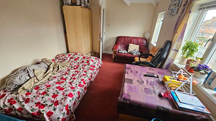 2 Bedroom Flat To Rent In Kingsbridge Road, Reading, RG2