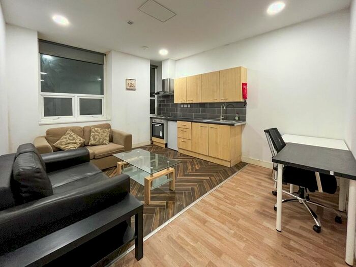 Studio To Rent In Excelsior House, St Johns Road, Huddersfield, HD1