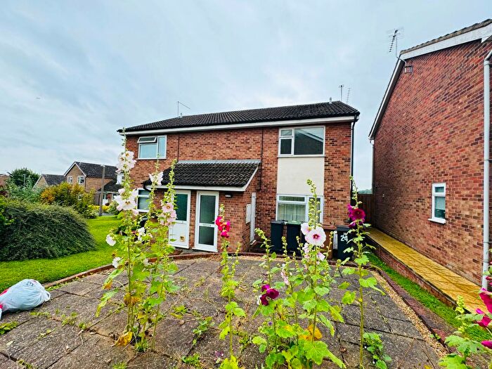 1 Bedroom Flat To Rent In Ridgeway, Stowmarket, IP14