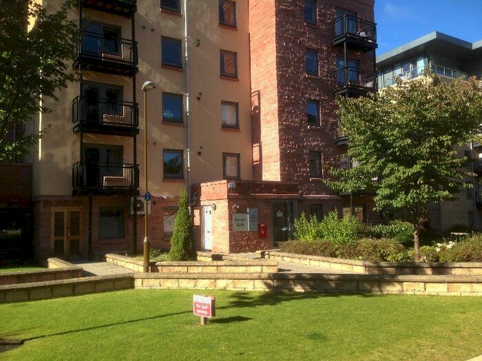 2 Bedroom Flat To Rent In Slateford Gait, Slateford, Edinburgh, EH11