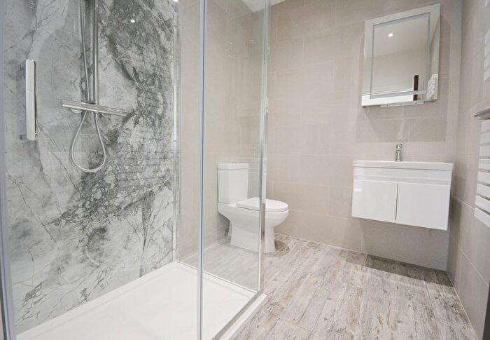 1 Bedroom Flat To Rent In Gunnersbury Avenue, London, W5