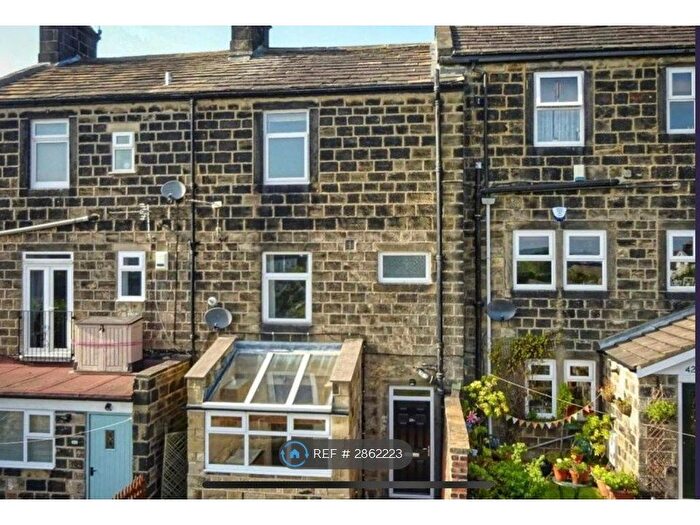 2 Bedroom Terraced House To Rent In Parkside, Horsforth, Leeds, LS18