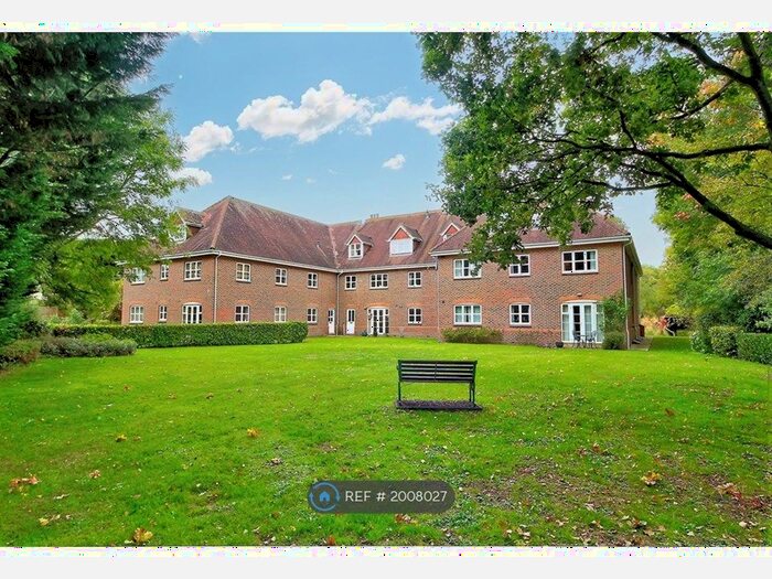 1 Bedroom Flat To Rent In Reading Road, Sherfield-On-Loddon, Hook, RG27