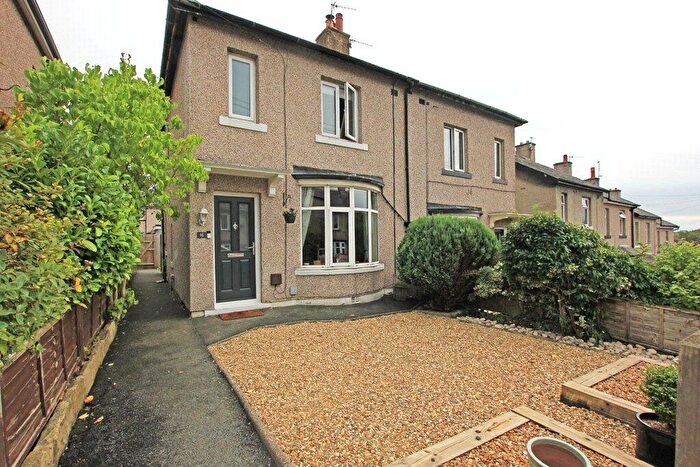 2 Bedroom Semi-Detached House For Sale In Sunmoor Drive, Skipton, BD23
