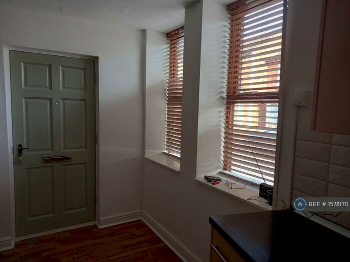 1 Bedroom Flat To Rent In Bath Road, Kettering, NN16