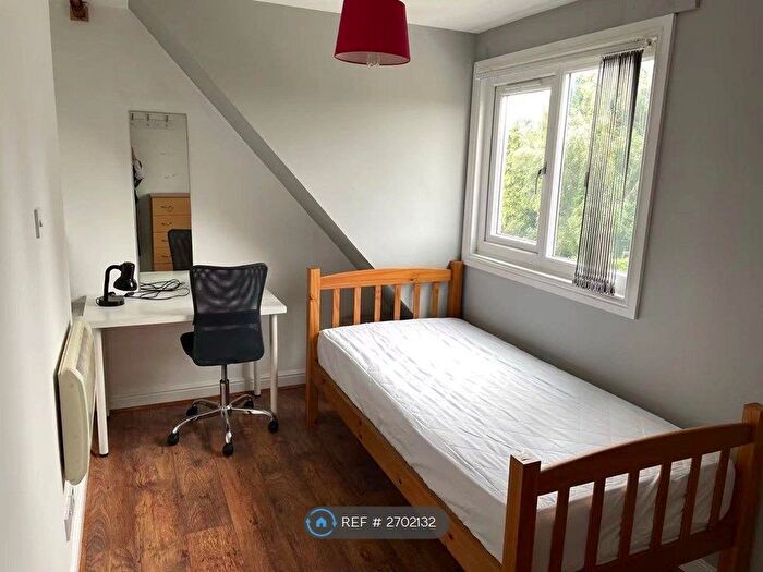 5 Bedroom Detached House To Rent In Sir Henry Parkes Road, Coventry, CV4