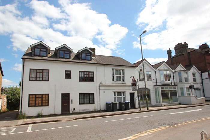 1 Bedroom Maisonette To Rent In Addlestone, Surrey, KT15