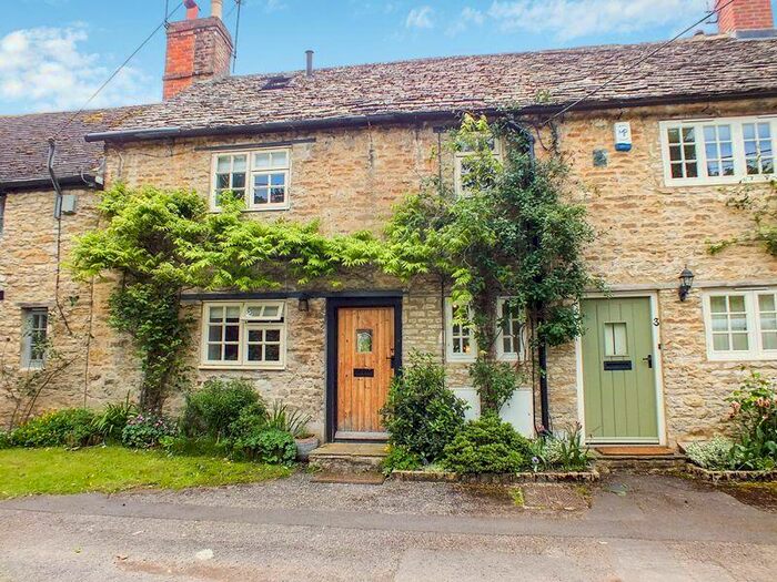 4 Bedroom Terraced House To Rent In Collice Street, Islip, OX5