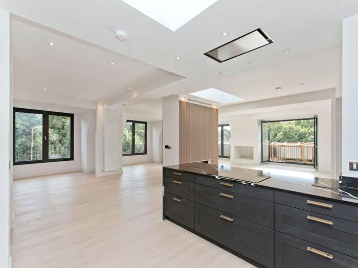 4 Bedroom Penthouse For Sale In Belford Road, West End, Edinburgh, EH4