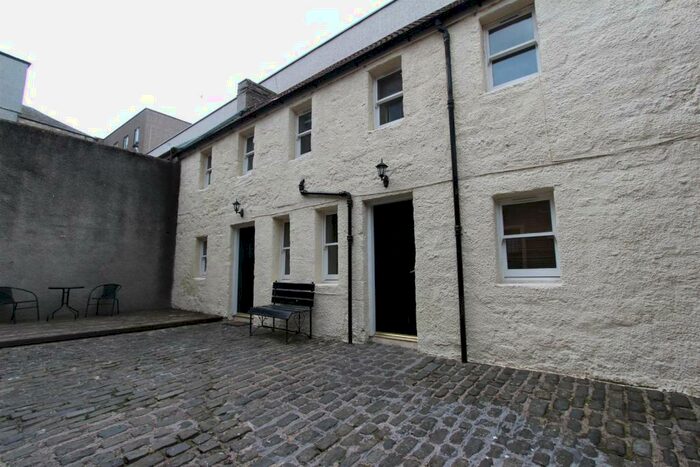 3 Bedroom Semi-Detached House To Rent In The Old Stable, C Guildhall Street, Dunfermline, KY12