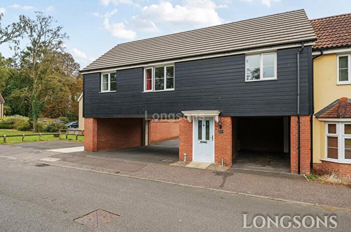 2 Bedroom Coach House For Sale In Washington Drive, Carbrooke, IP25