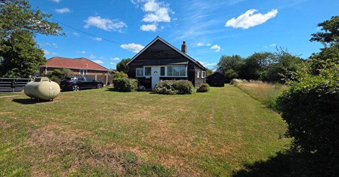 2 Bedroom Detached Bungalow For Sale In The Gael, Church Lane, Crays Hill, Billericay, Essex, CM11