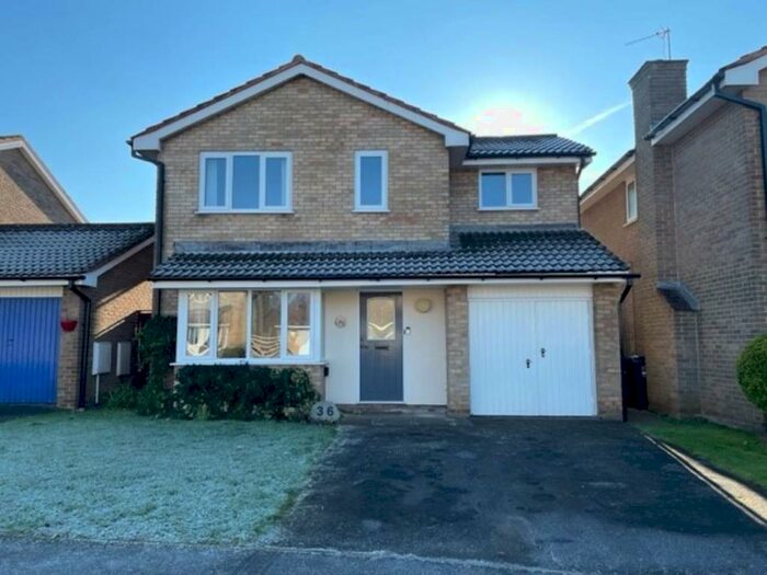 4 Bedroom House To Rent In Thornbury Drive, Uphill, Weston-super-Mare, BS23