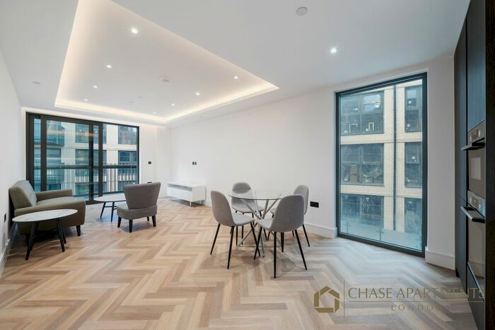 2 Bedroom Flat To Rent In Cuthbert House, Brigade Court, London, SE1