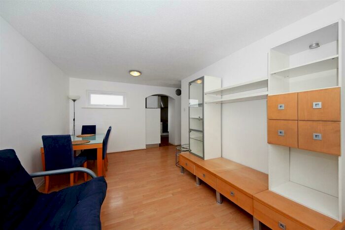 1 Bedroom Flat To Rent In Harrow Road, Kensal Green, London, NW10