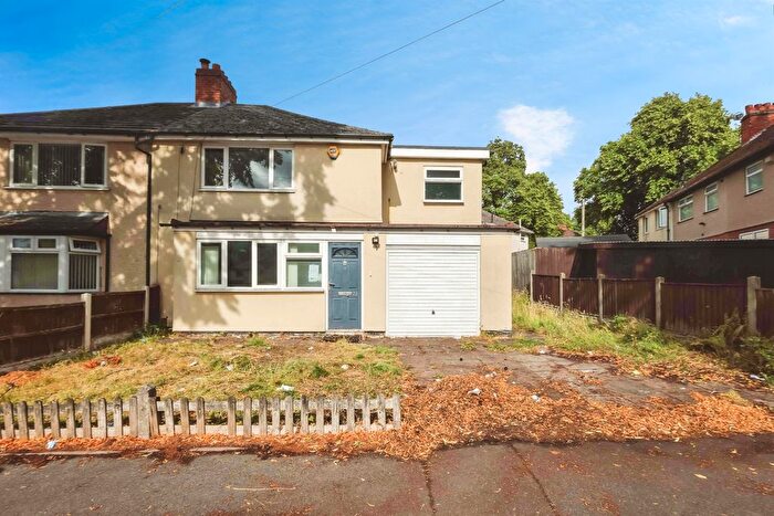 4 Bedroom Semi-detached House For Sale In Cleeve Road, Birmingham, B14