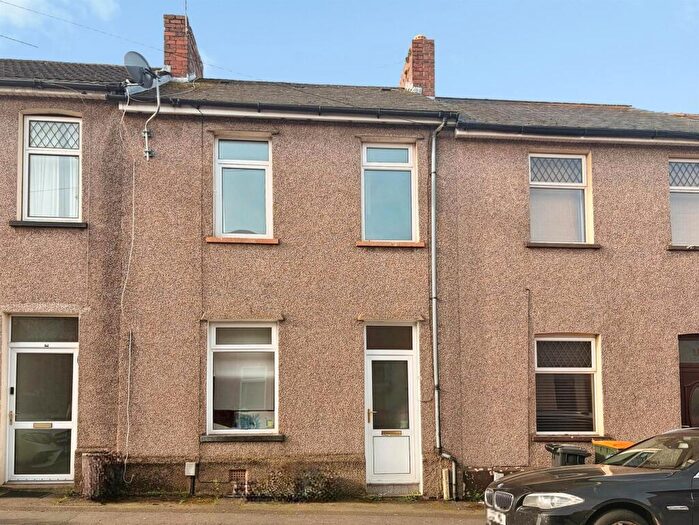 3 Bedroom Terraced House For Sale In Bank Street, Newport, NP19