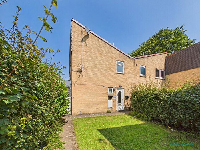 3 Bedroom Terraced House For Sale In Osric Place, Newton Aycliffe, DL5