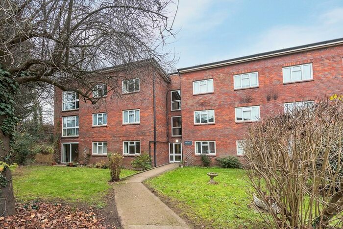 2 Bedroom Flat To Rent In Mead Place, Berry Lane, Rickmansworth, WD3