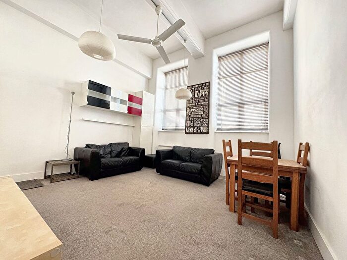 1 Bedroom Flat To Rent In Andersons Road, Southampton, SO14