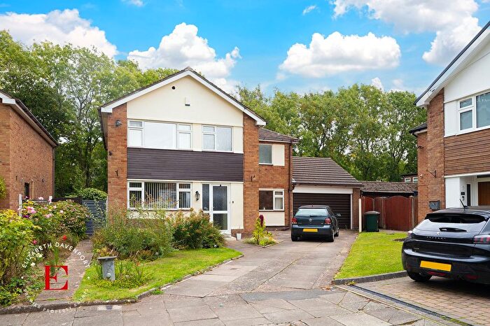 4 Bedroom Detached House For Sale In Aberdeen Close, Mount Nod, CV5