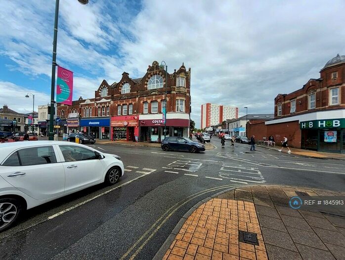 1 Bedroom Flat To Rent In Church House, Southampton, SO15