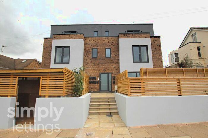 1 Bedroom Flat To Rent In Old Shoreham Road, Brighton, BN41