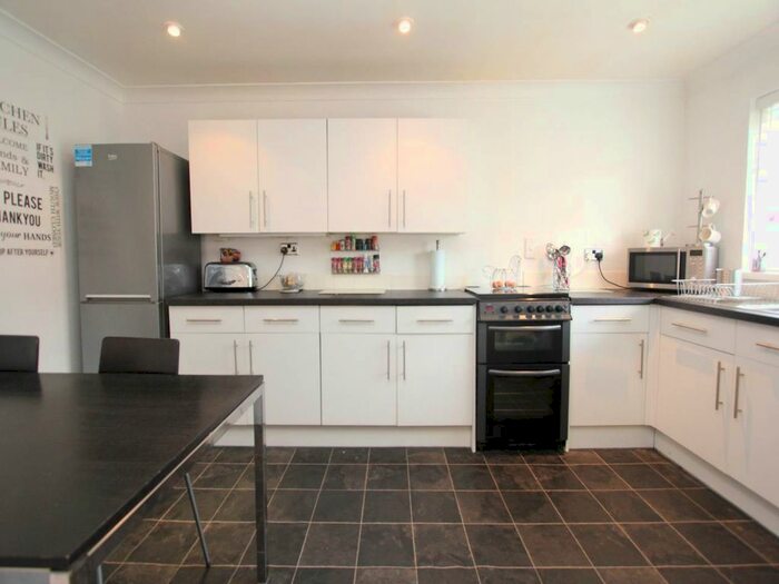 3 Bedroom Terraced House To Rent In Claude Road, Barry, Vale Of Glamorgan, CF62