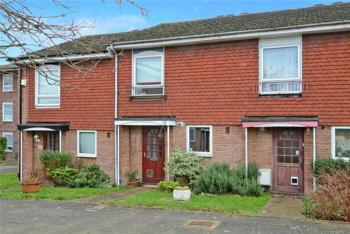 3 Bedroom Terraced House To Rent In Handside Close, Worcester Park, Surrey, KT4