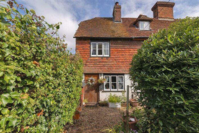 2 Bedroom End Of Terrace House For Sale In Maidstone Road, Nettlestead, ME18
