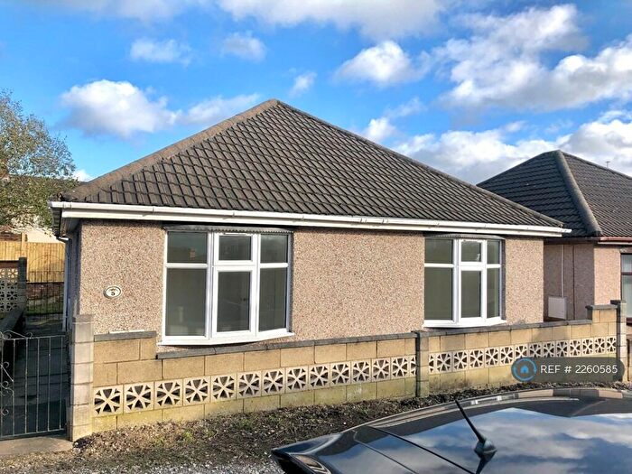 3 Bedroom Bungalow To Rent In Manvers Avenue, Ripley, DE5