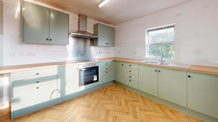 10 Bedroom House To Rent In Park Lane, Bath, BA1
