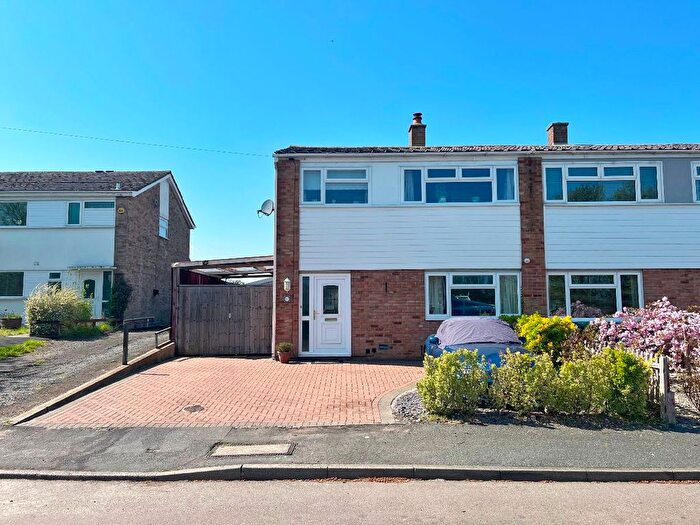 3 Bedroom Semi-Detached House For Sale In Caraway Road, Fulbourn, Cambridge, CB21